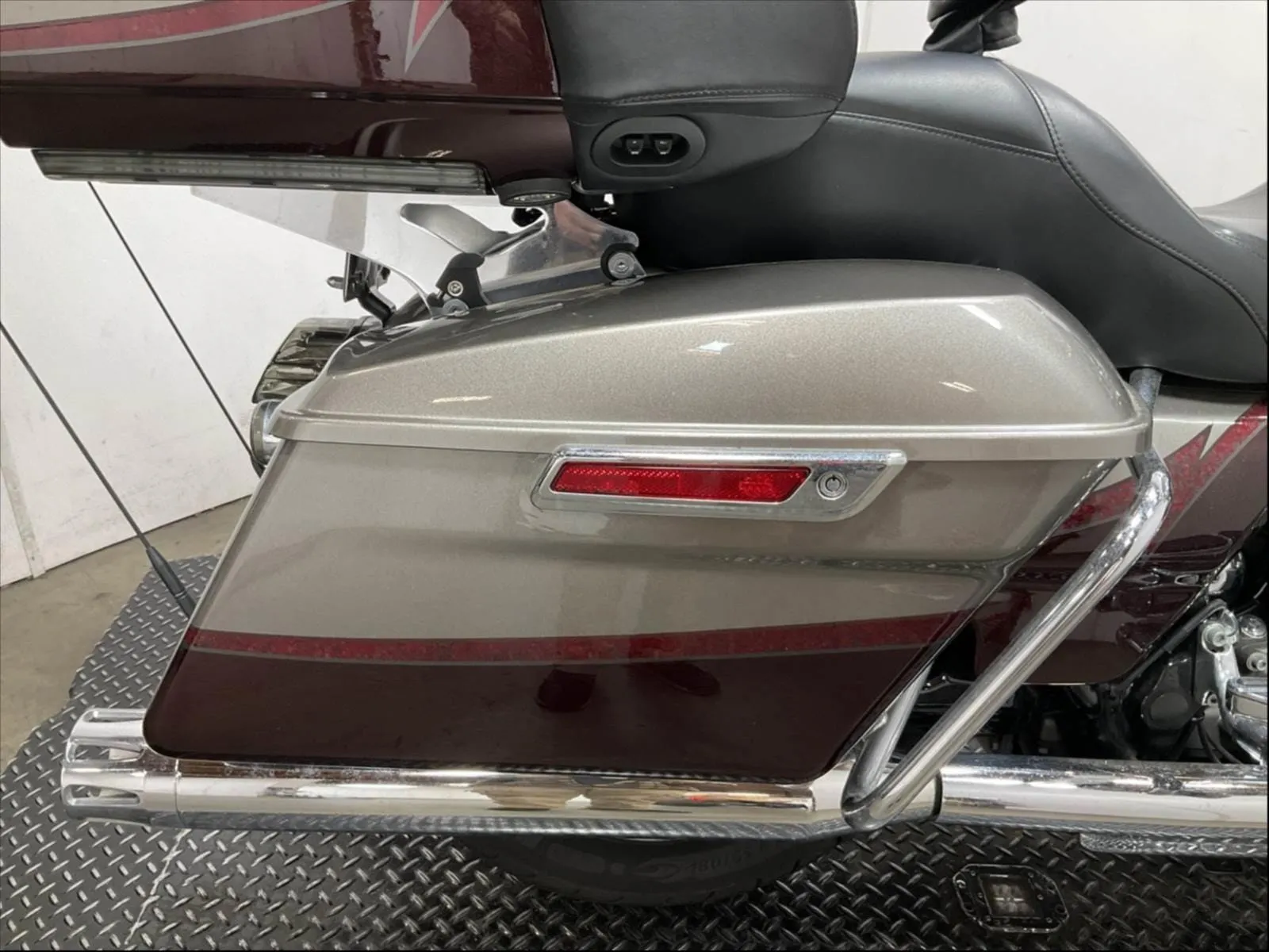 2015 Harley-Davidson CVO™ Screamin' Eagle Ultra Classic Limited FLHTKSE 110" Low Miles, Apes, and Detachable Tourpak $19,995 (In Transit)