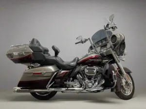 2015 Harley-Davidson CVO™ Screamin' Eagle Ultra Classic Limited FLHTKSE 110" Low Miles, Apes, and Detachable Tourpak $19,995 (In Transit)