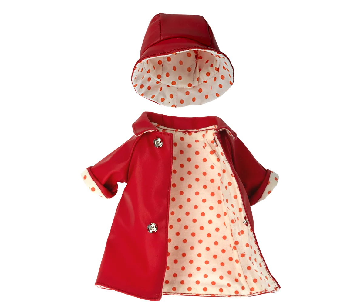 Raincoat & Hat, Teddy Mum